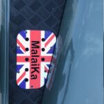 Toma de aire de land rover con bandera británica